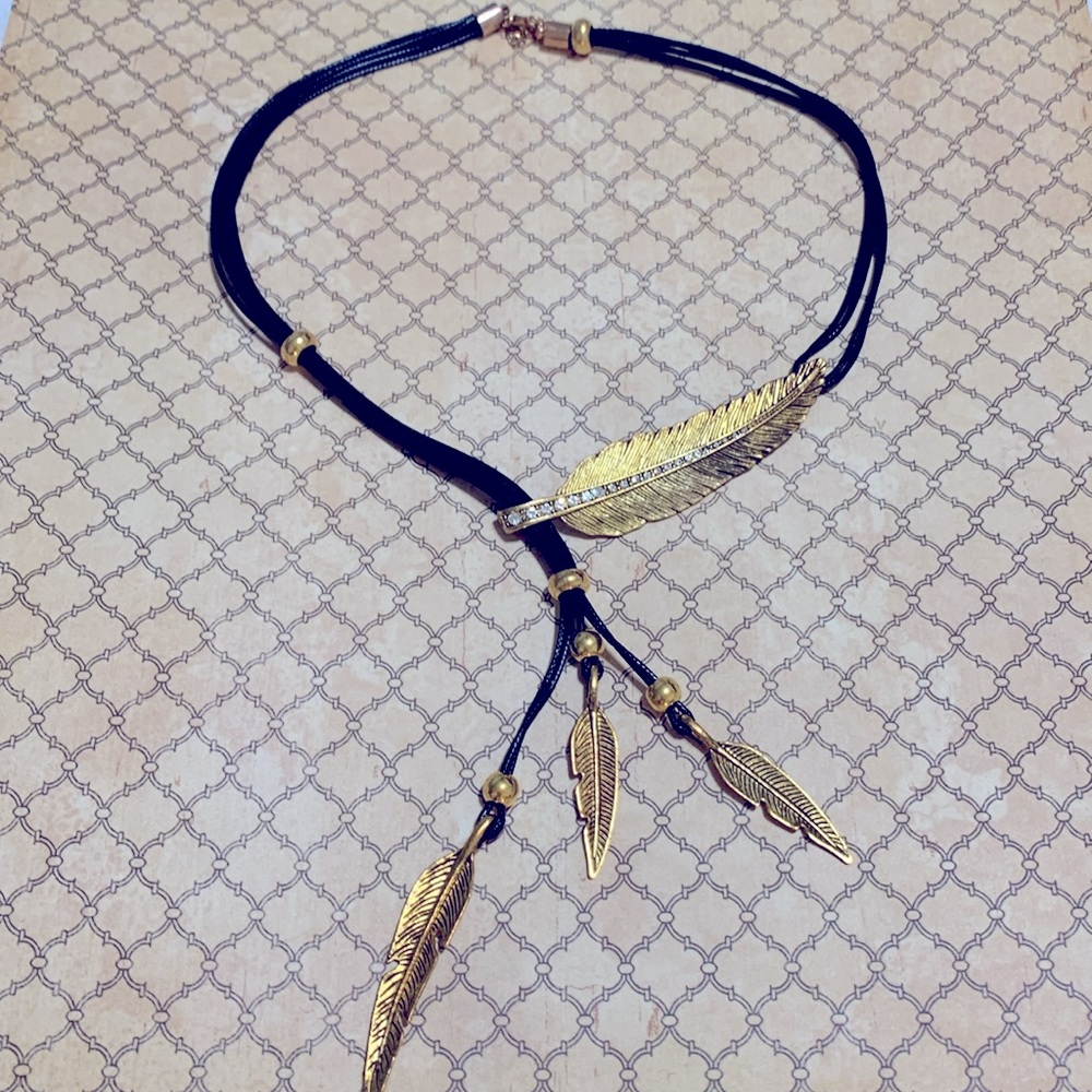 Gold feather necklace adjustable
